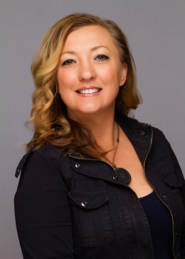 Julia Almstead